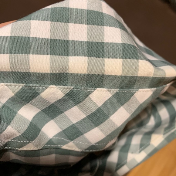 GAP Mens Casual Button Down Shirt - Picture 3 of 3